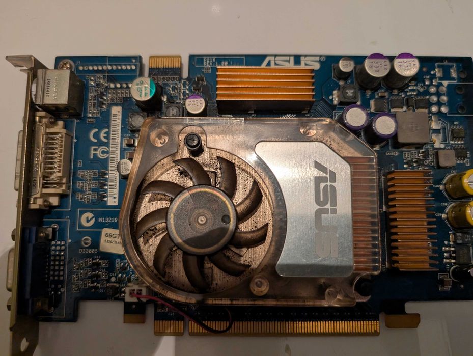 Placa Gráfica ASUS EN6600GT – PCI-E 128MB