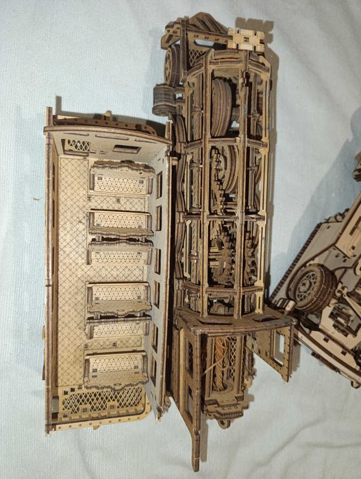 Деревянные 3d пазлы одним лото. Машина, поезд.