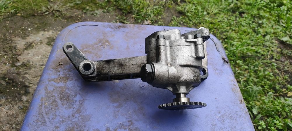 Масляний насос з балансирним валом Kia Sorento 2.5 CRDi