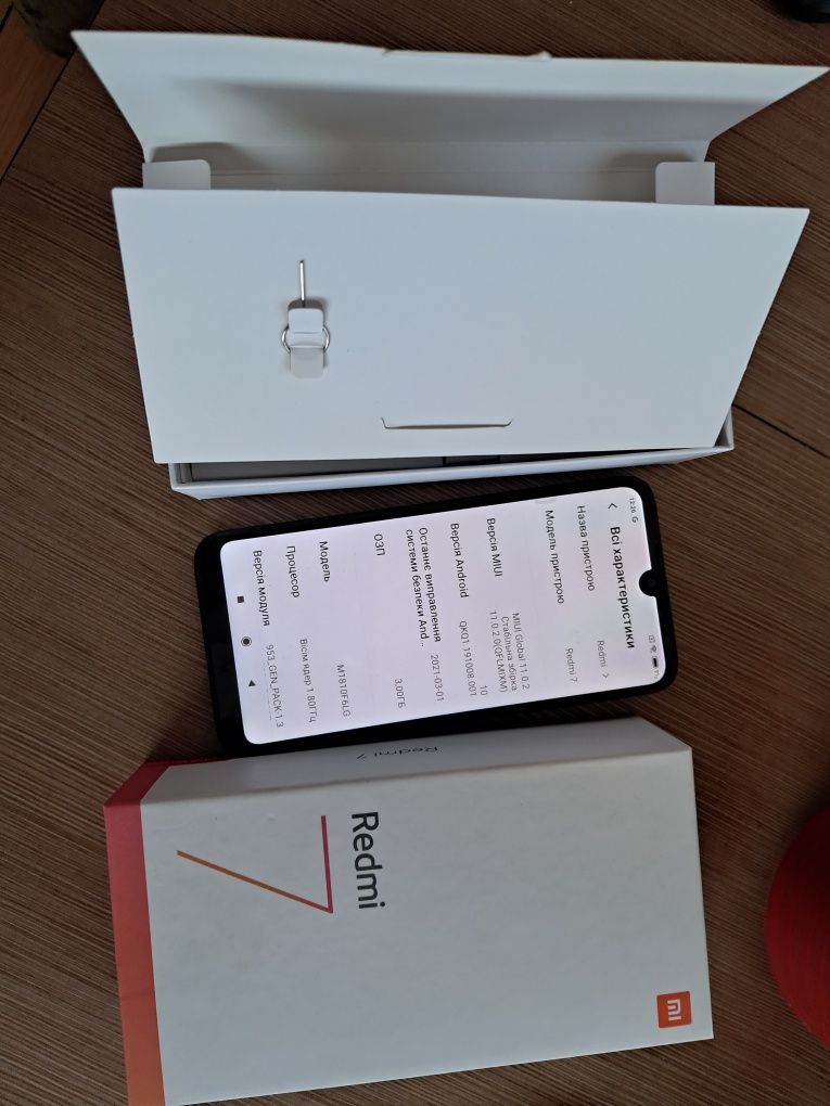 Продам телефон Xiaomi Redmi 7