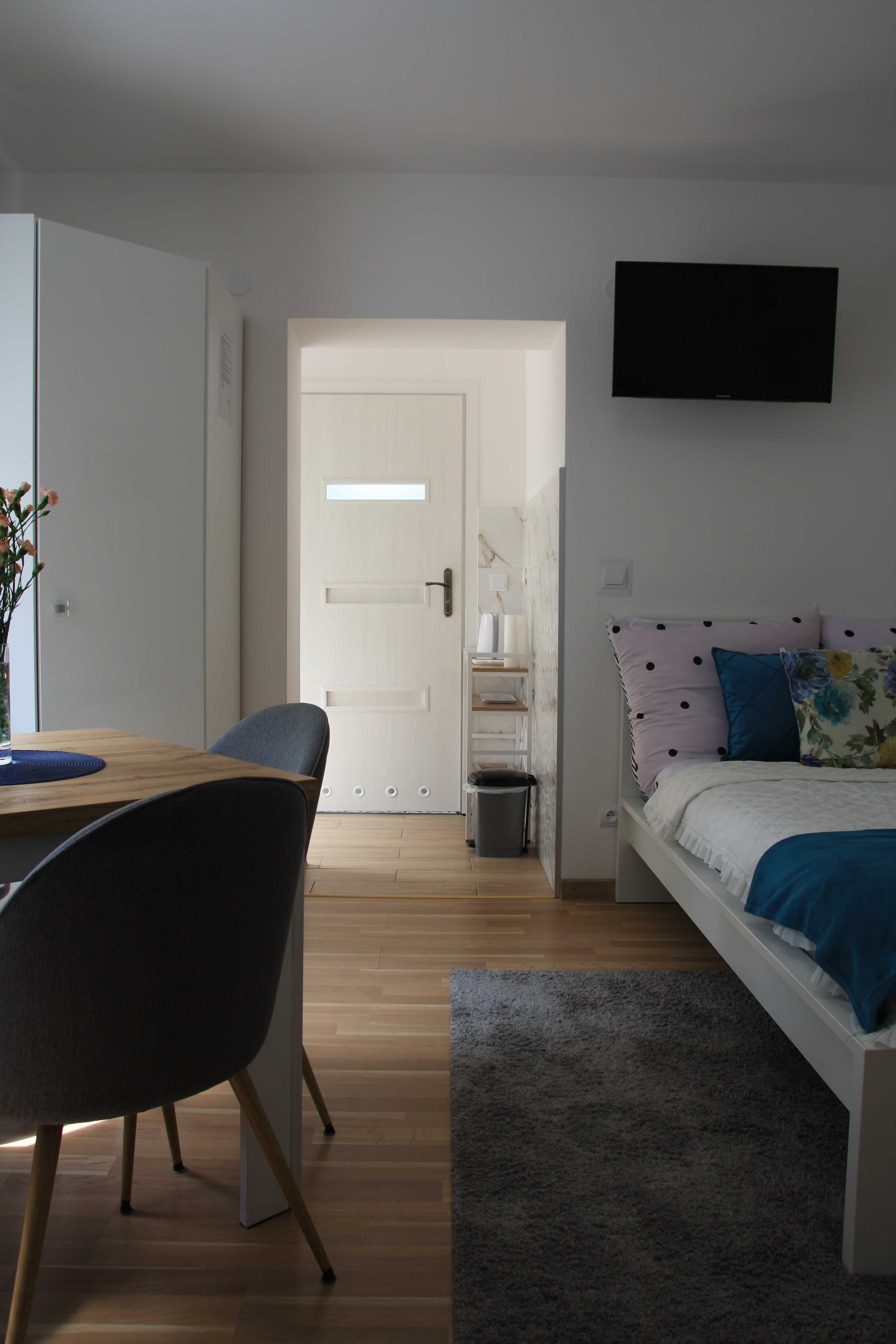 Pokoje i Apartament 2-4 os Wolny pokój 3-4 os w terminie 9.07 - 13.07