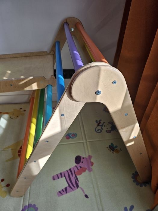 Трикутник Піклера, гірка(скелелазання), балансувальна гойдалка