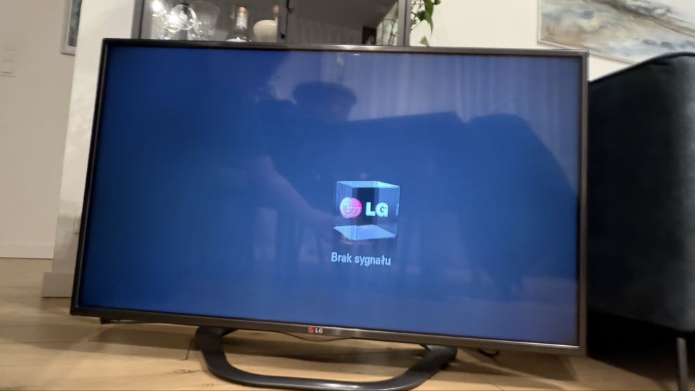 Telewizor Smart LG 3D 42”