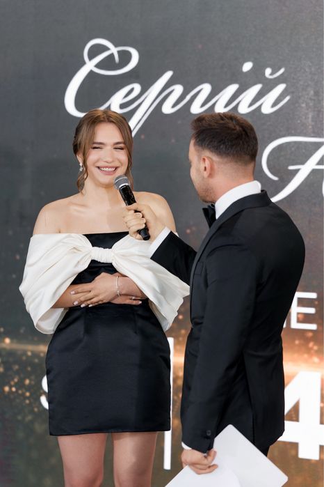 Сукня з великим бантом