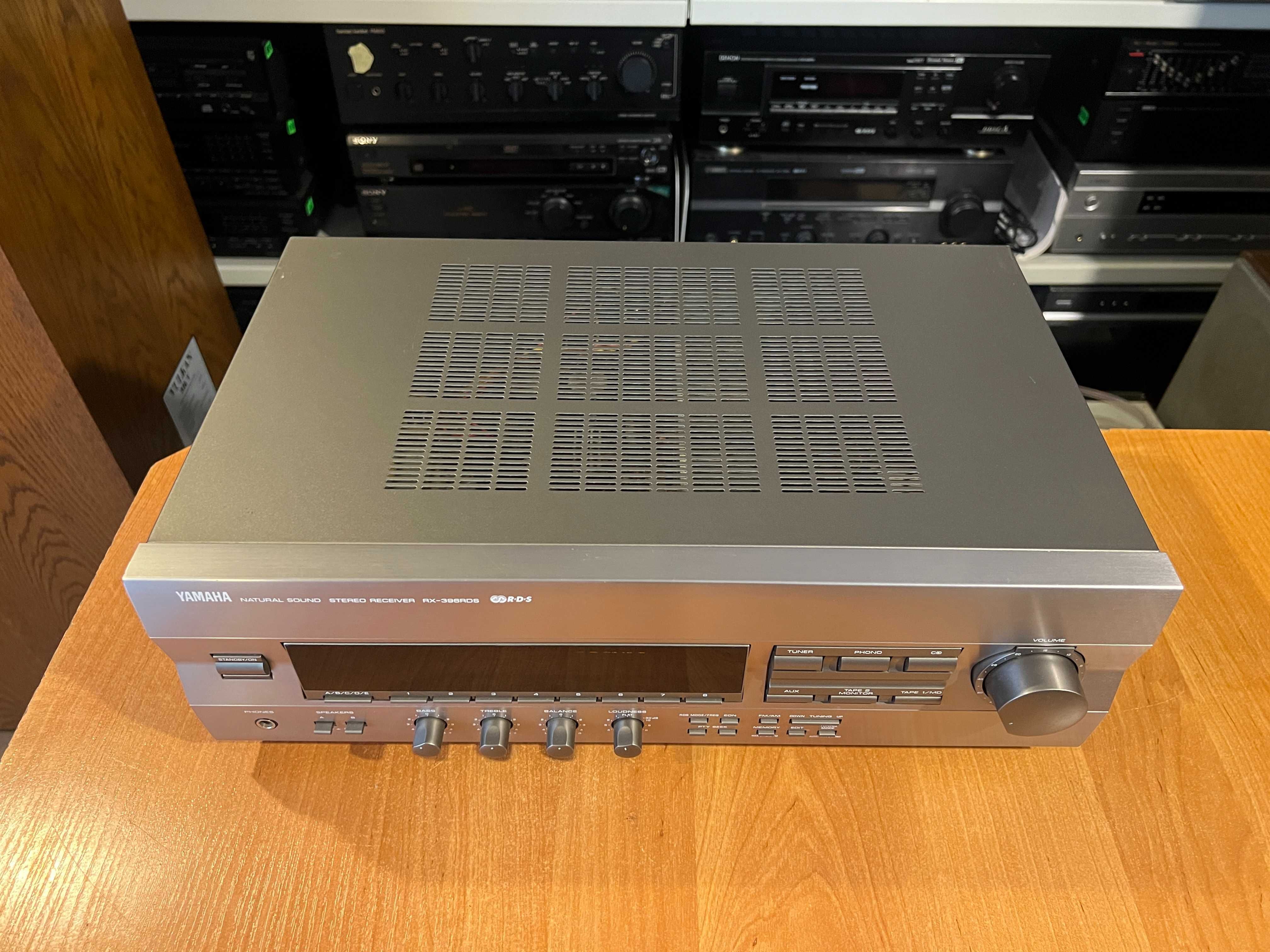 Amplituner Yamaha RX-396 RDS, AudioRoom
