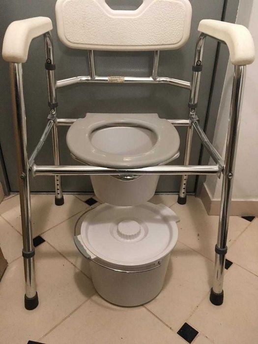 Materace przeciwodleżynowy, piankowy, balkonik, toaleta ławka obrotowa