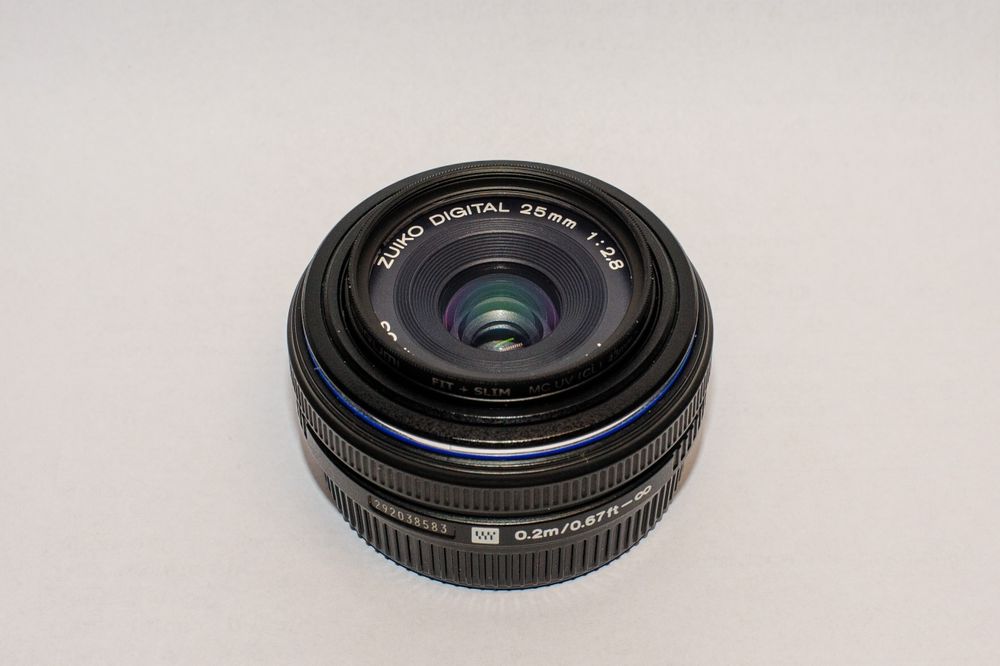 Olympus Zuiko Digital 25mm f/2.8 Pancake – stan bdb, mocowanie 4/3
