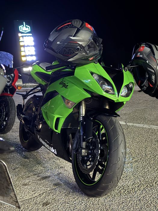 Kawasaki ninja zx6r ( Не Xonda , Suzuki , Yamaha )