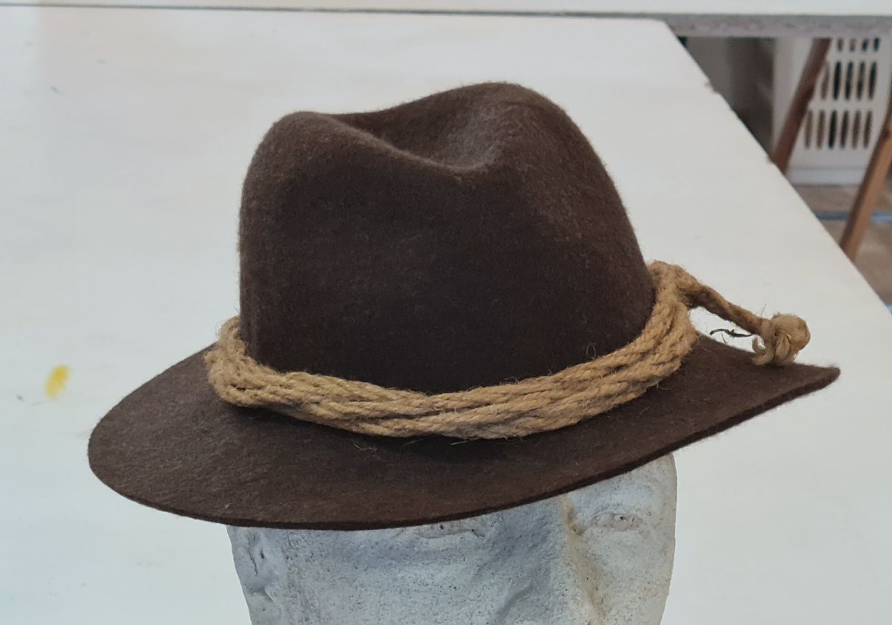 Kapelusz 100% wełniana rozmiar 57 cm