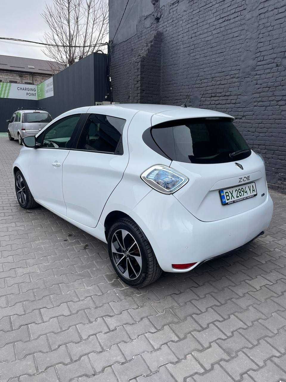 Продам Renault Zoe 2018р, Ємність акумулятора 41 кВт.г