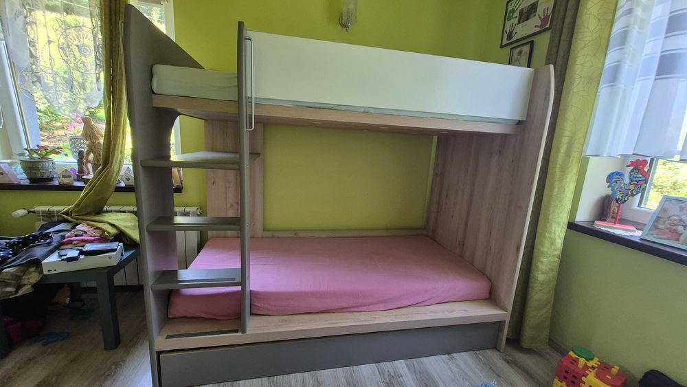 Łózko piętrowe z materacami BRW Nanek jak nowe.