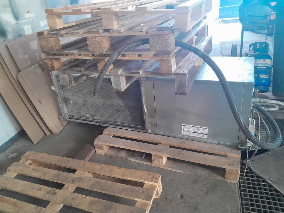 pompa ciepła woda powietrze Carrier 50rhe060 klimatyzator kratki