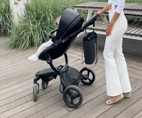 Wózek MIma Xari  Total Black 3 w 1
