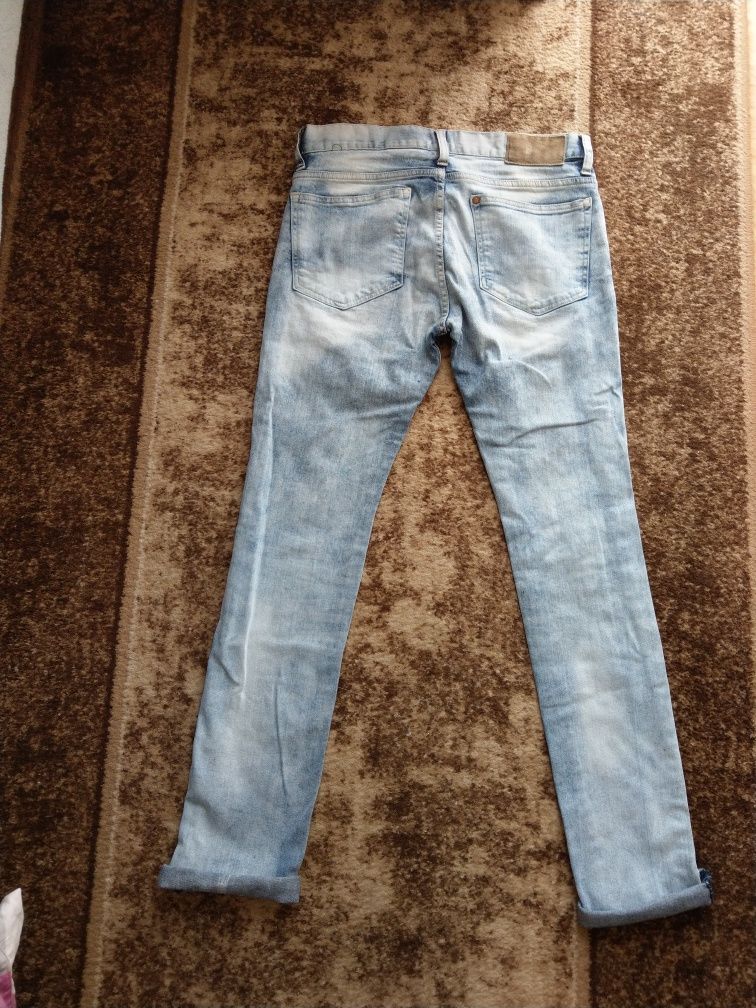 spodnie jeansowe meskie H&M z przetarciami slim fit