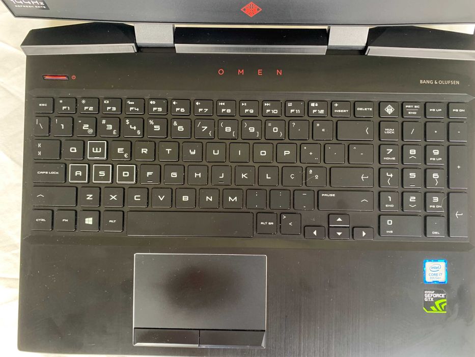 HP OMEN - dc 15 - Só um dono