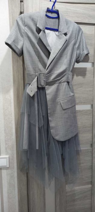 Новое оригинальное платье