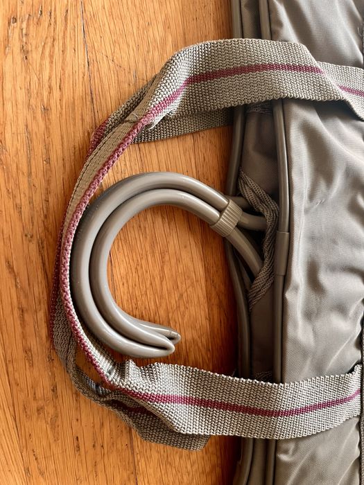 Porta fatos com 2 cabides