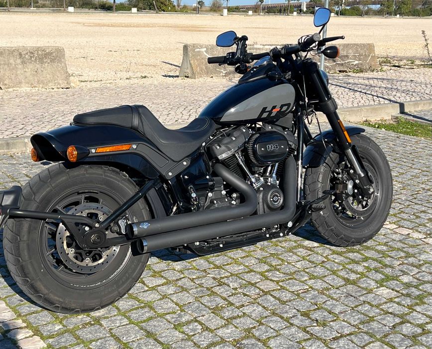 Harley Davidson Fat Bob 114 de 2022 c/ Vance & Hines