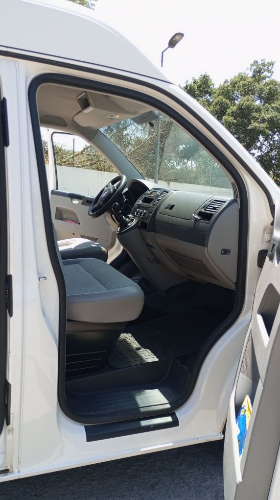 VW transporter 2011