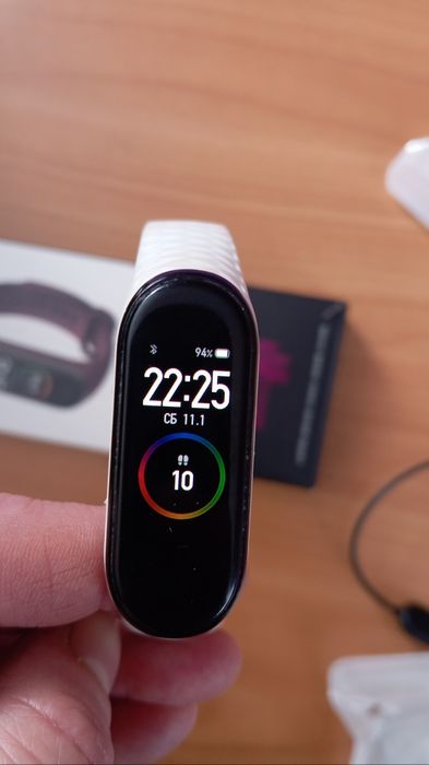 Оригінальний фітнес-трекер Mi Band 4 з браслетами (9шт.)