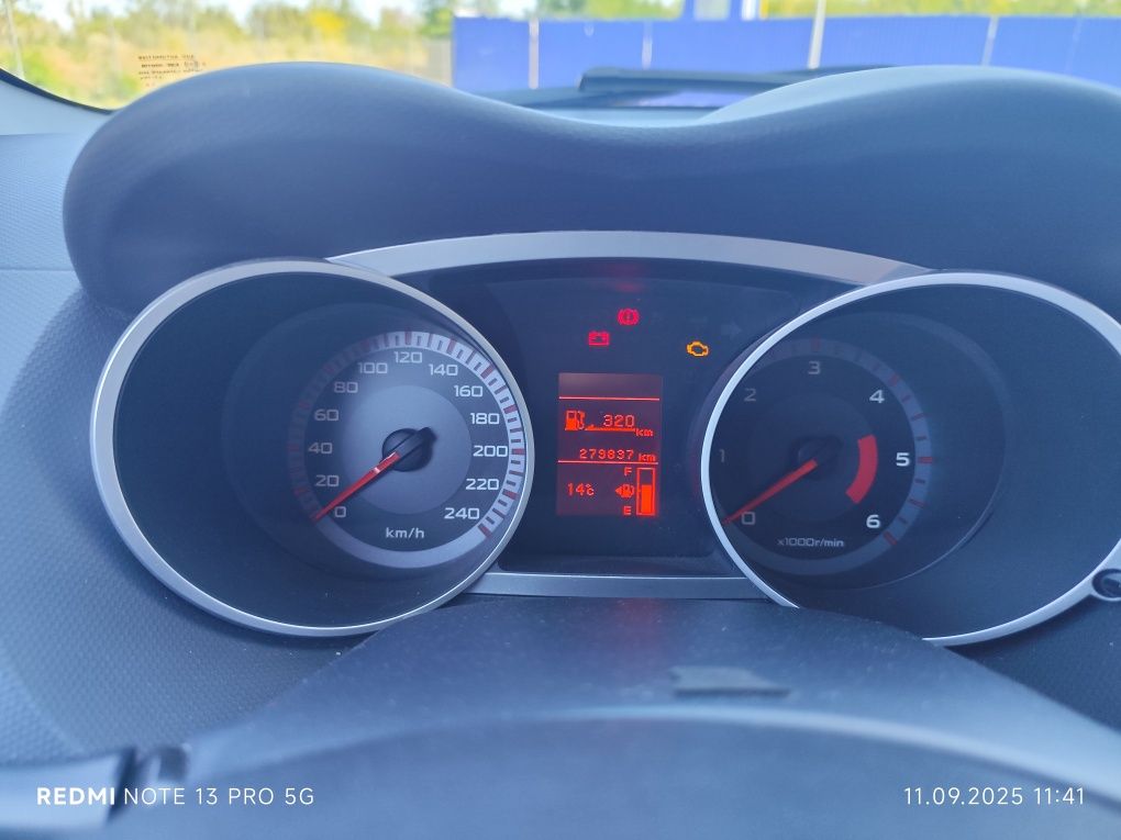 Митсубиси Аутлендр 2.0 TDI 7 мест