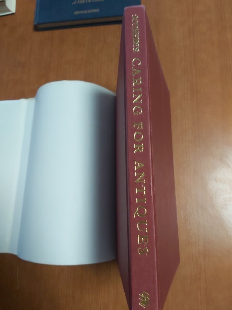 Conjunto de livros de Antiguidades