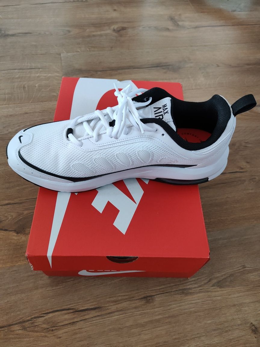 Buty Nike Air Max AP białe roz. 44,5