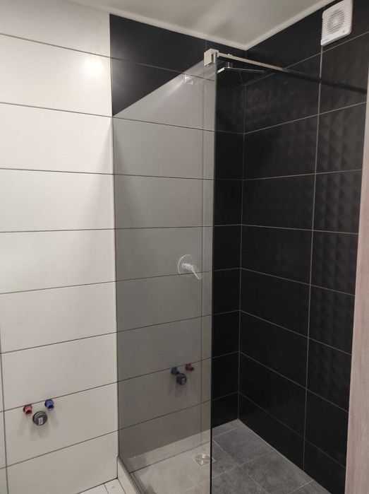 Душові кабіни під замовлення