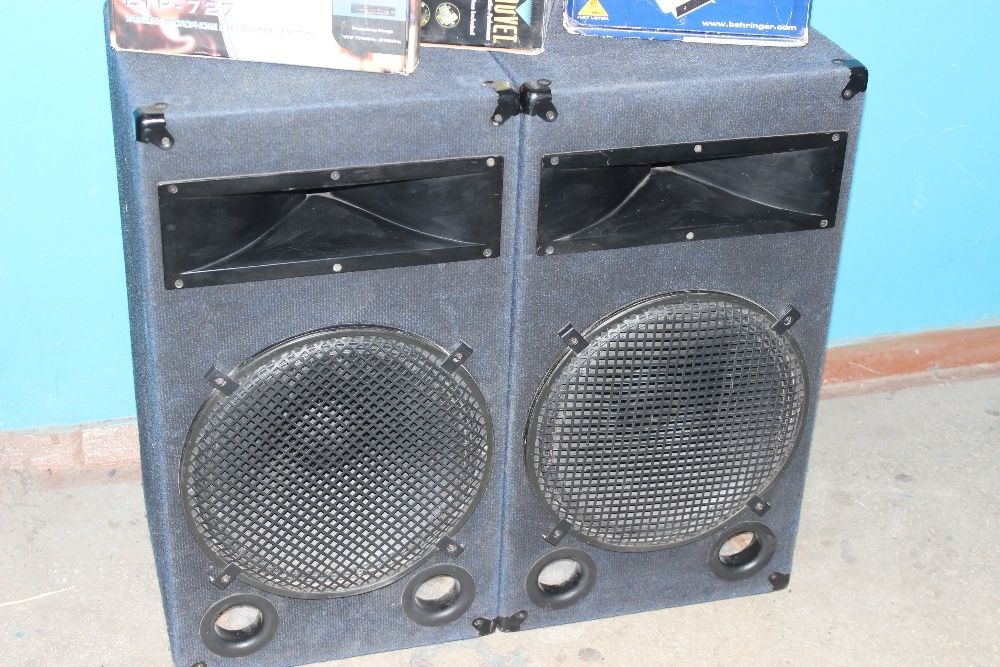 Продам колонки Alphard 600W