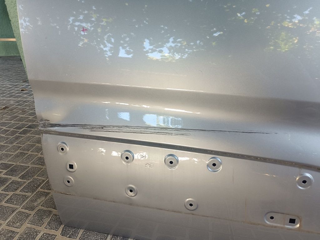 Porta lado direito Peugeot partner 2021
