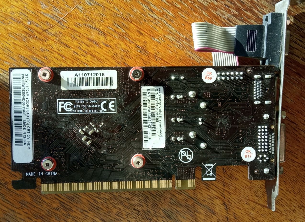 GeForce GT520 1GDDR3 uszkodzona.