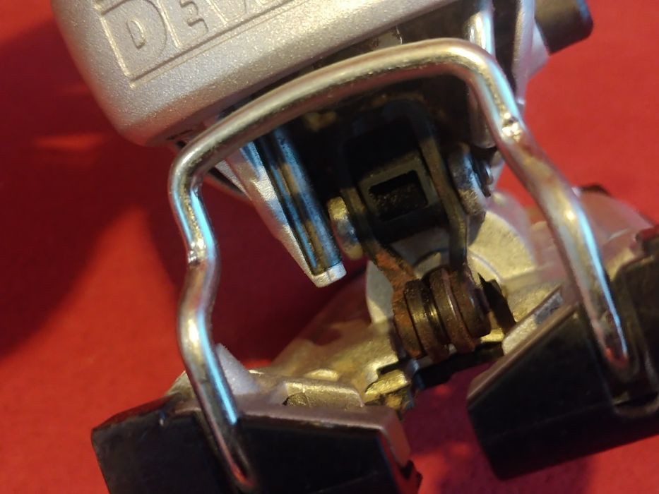 Wyrzynarka dewalt dcs334