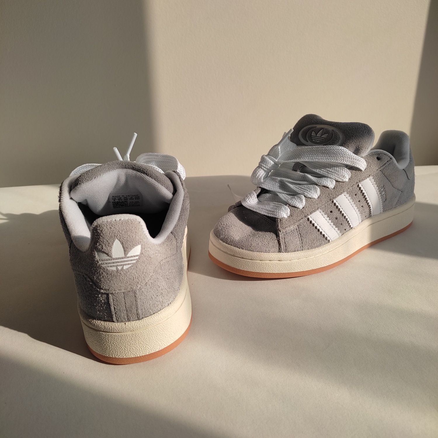 Adidas Campus 00s