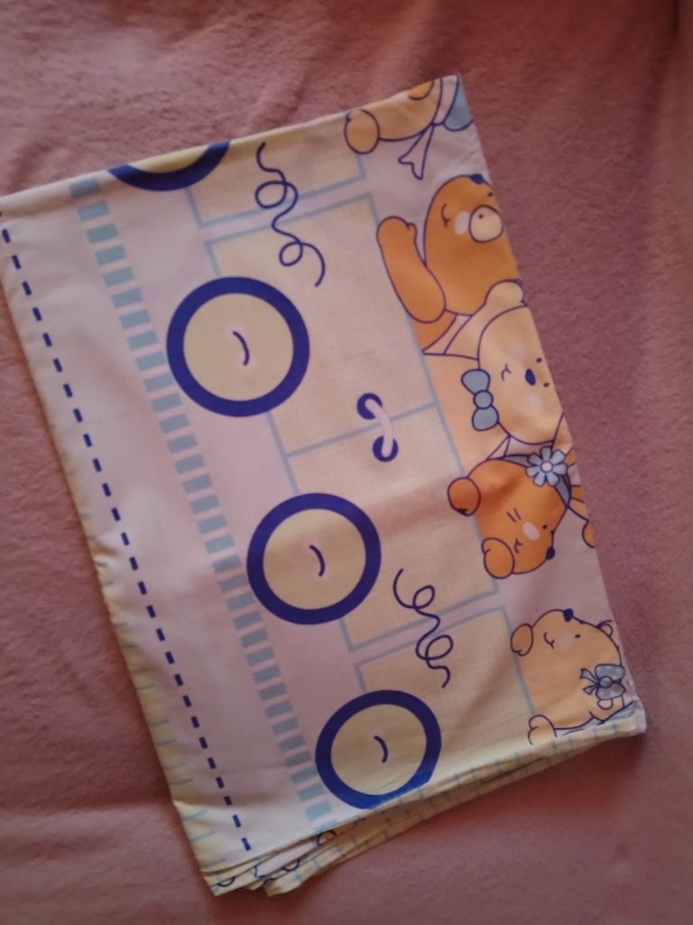 Sprzedam dwa kocyki i dwie poszewki na kołdrę