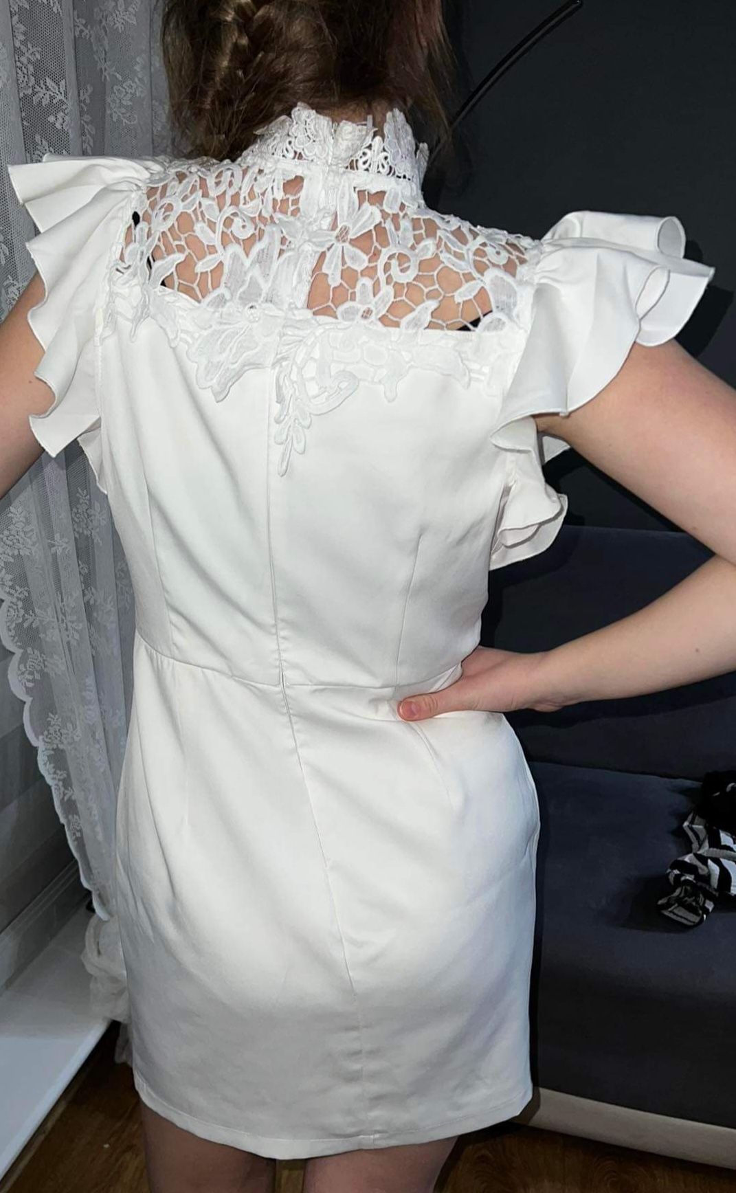 Piękna biała sukienka M/L Missguided