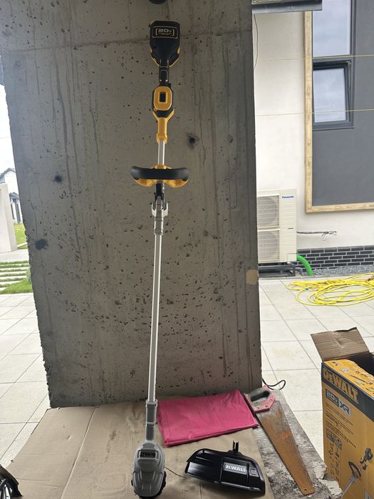 безщітковий триммер DEWALT DCST922B 20V MAX 14