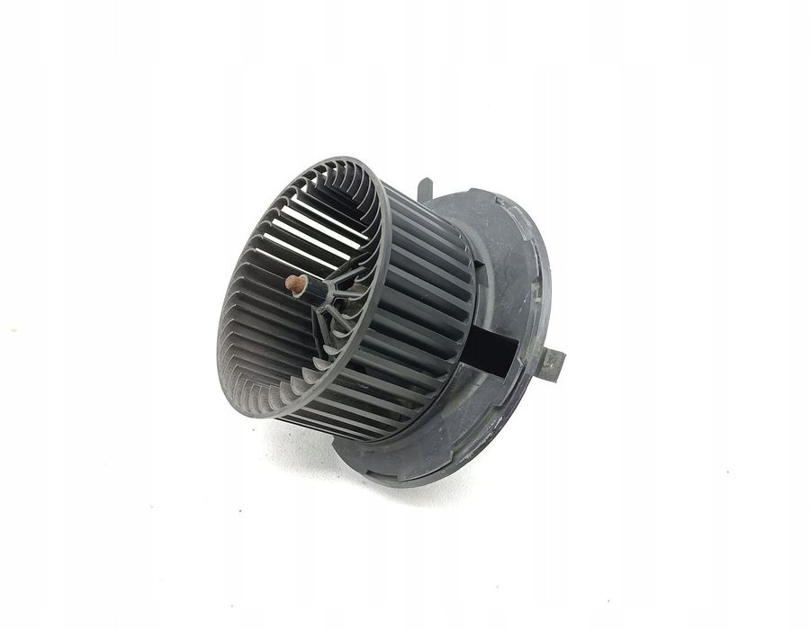 WENTYLATOR NAWIEWU AUDI A3 8P 1.9 TDI 1K2819015A