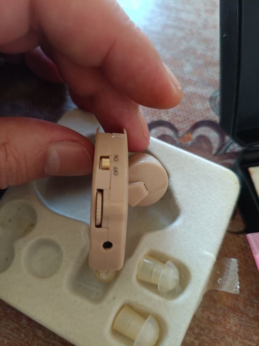 Продам слуховой аппарат