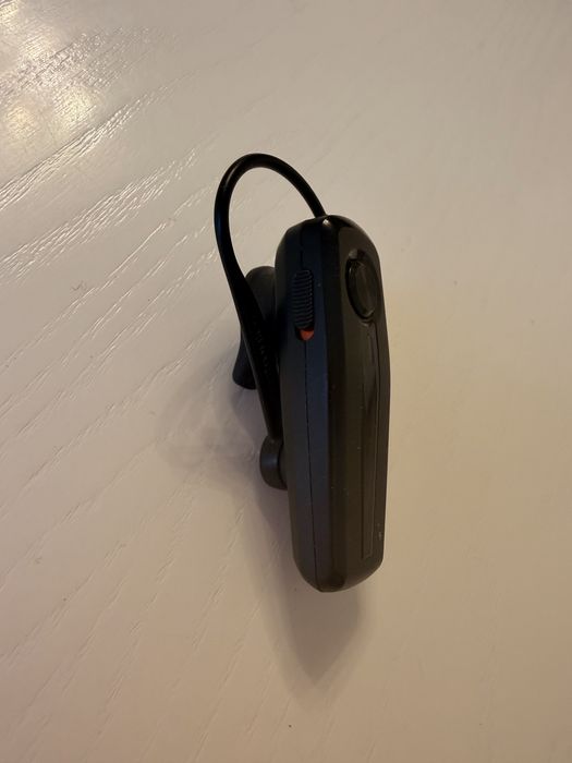 Bluetooth-гарнітура Plantronics Еxplorer 210