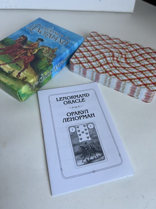 Власні колоди таро