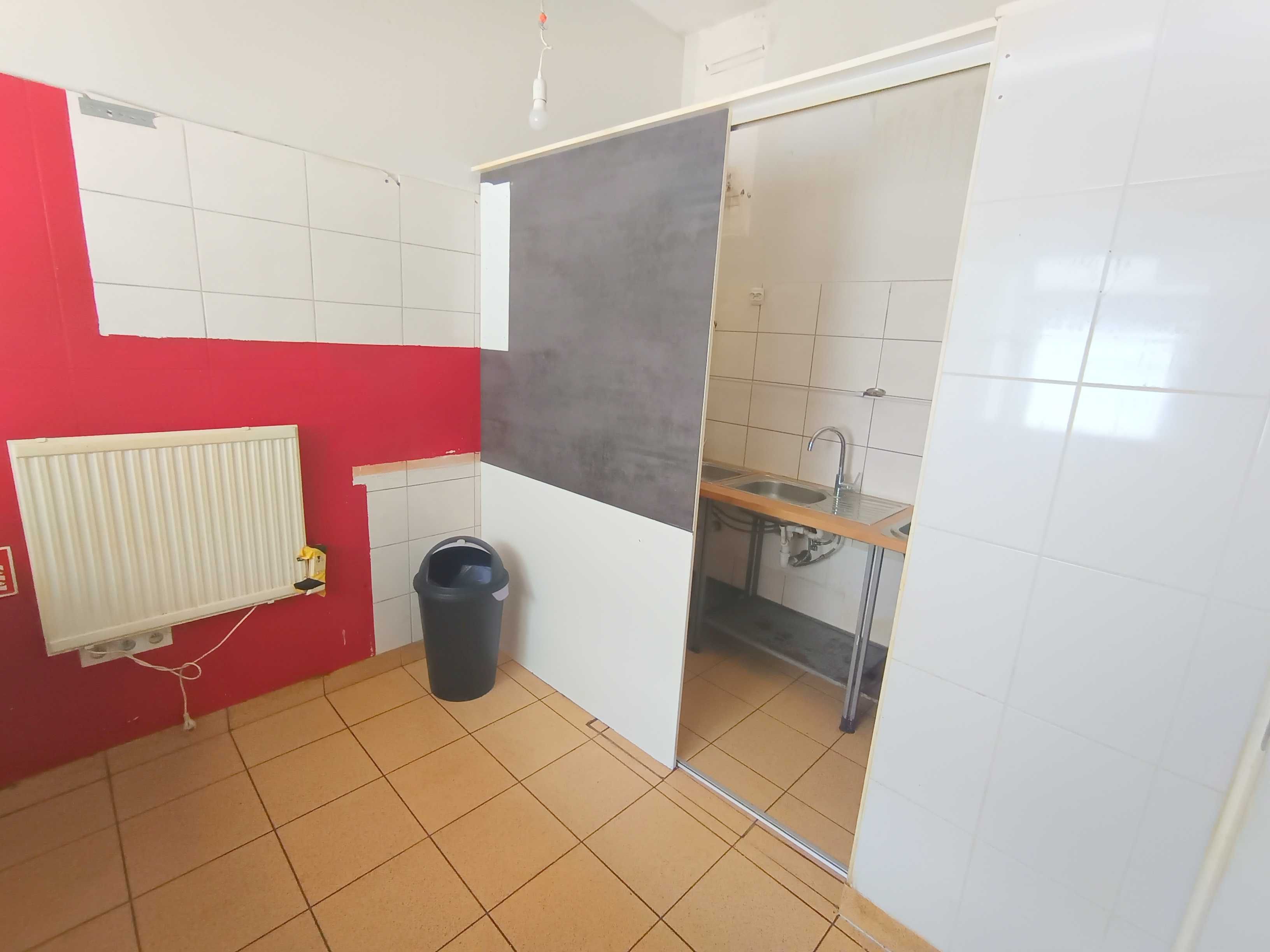 Lokal Witryna 23m2 + Piwnica 23m2 ul.Krowoderska/ul.Szlak Stare Miasto