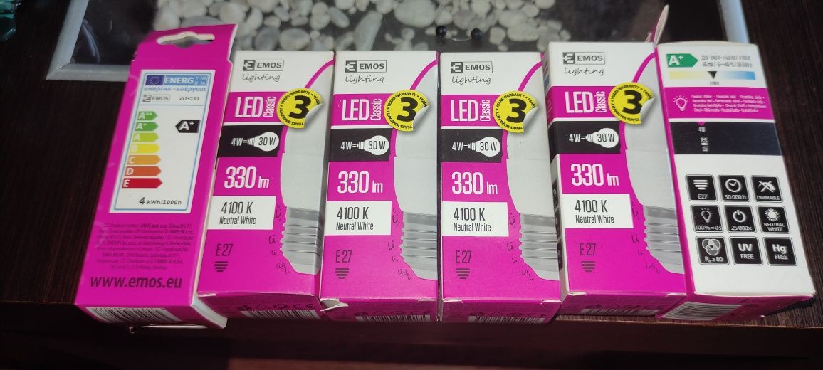 Żarówki LED Emos E27 4W=30W 4100K