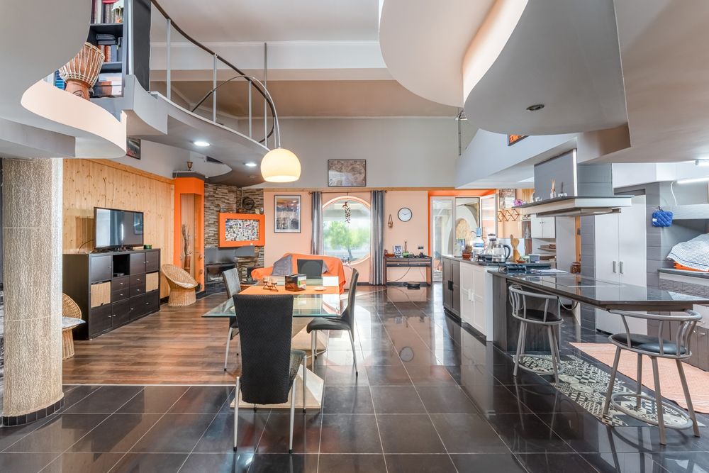 Armazém convertido em Moradia T4