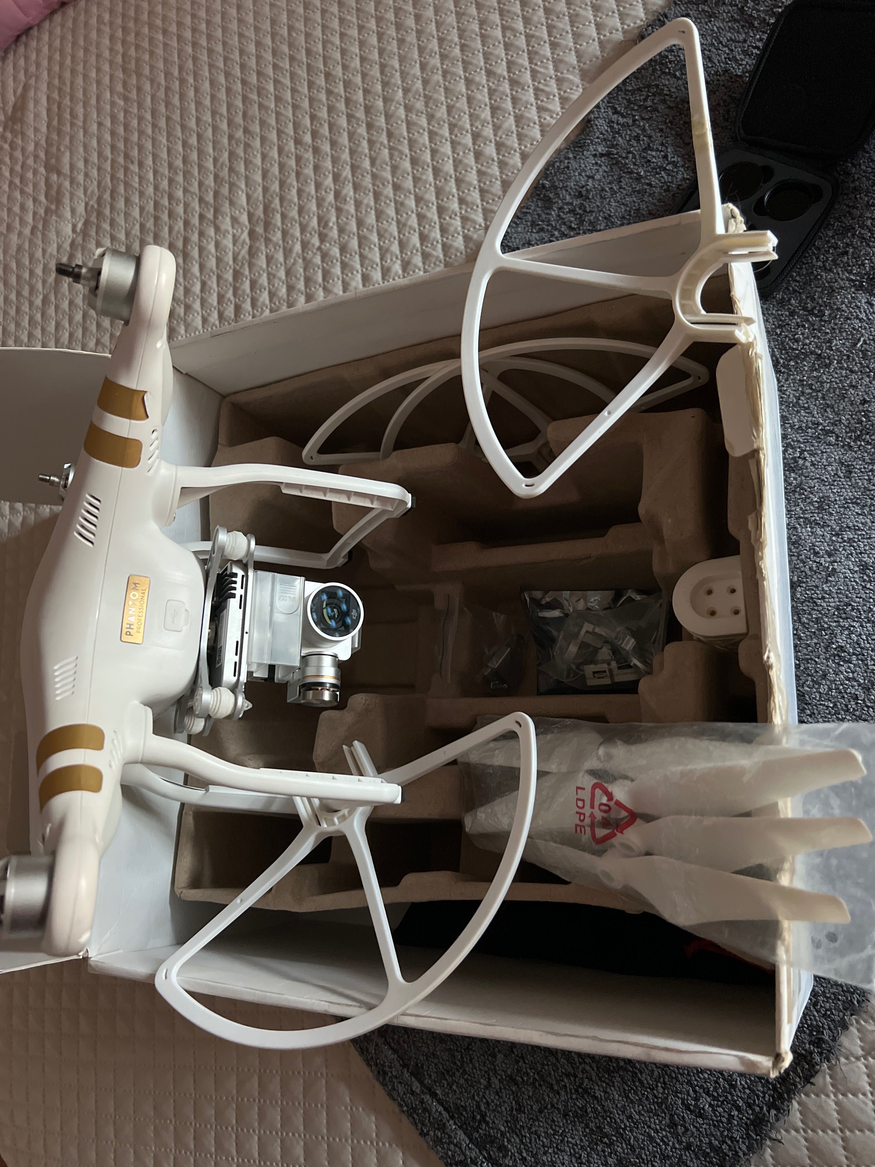 Drones phanton 3 advanced /e profissional dourado