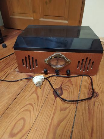 Radio gramofon retro