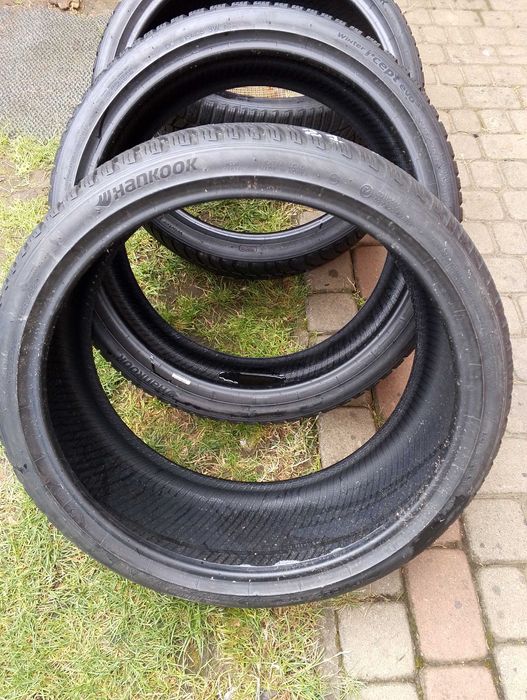 opony 4szt. 235/35/20 Hankook Winter i CEPT EVO 3 , 2021 rok