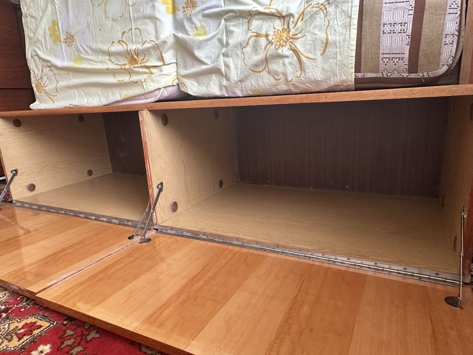 Кровать двуспальна