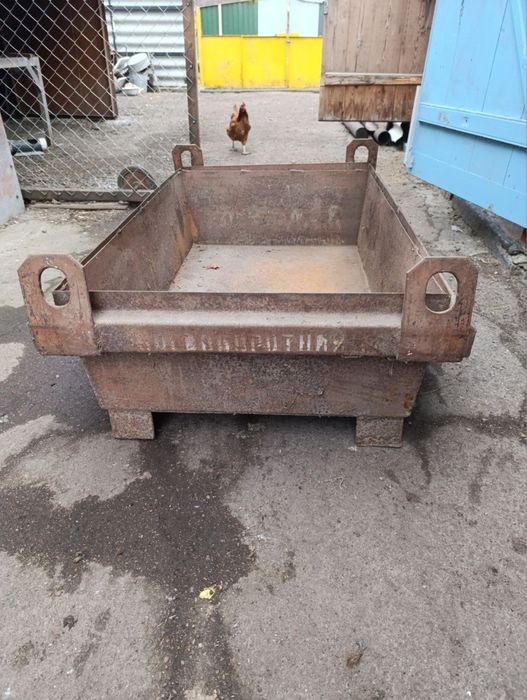 Металеві контейнери/піддони