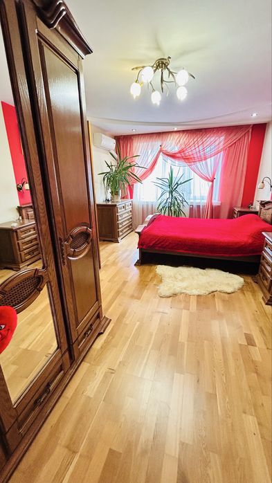 Продаж 2-х рівневоі на Мазепи