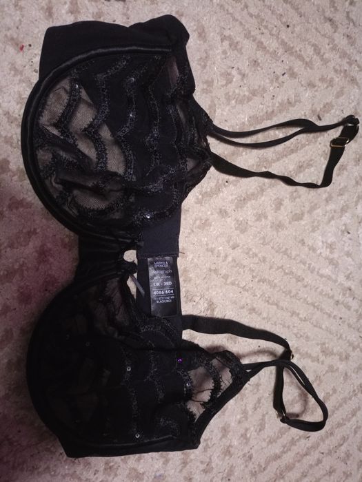 Лиф бюстгальтер чёрного цвета полупрозрачный, с паётками,